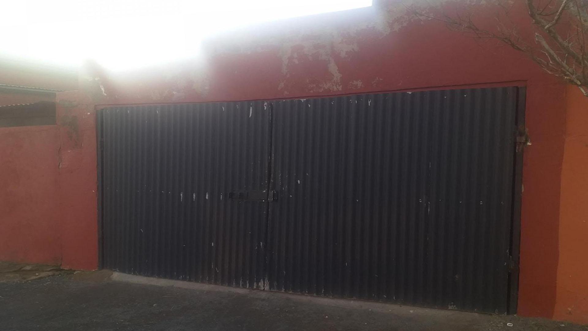 Front View of property in Steynsburg