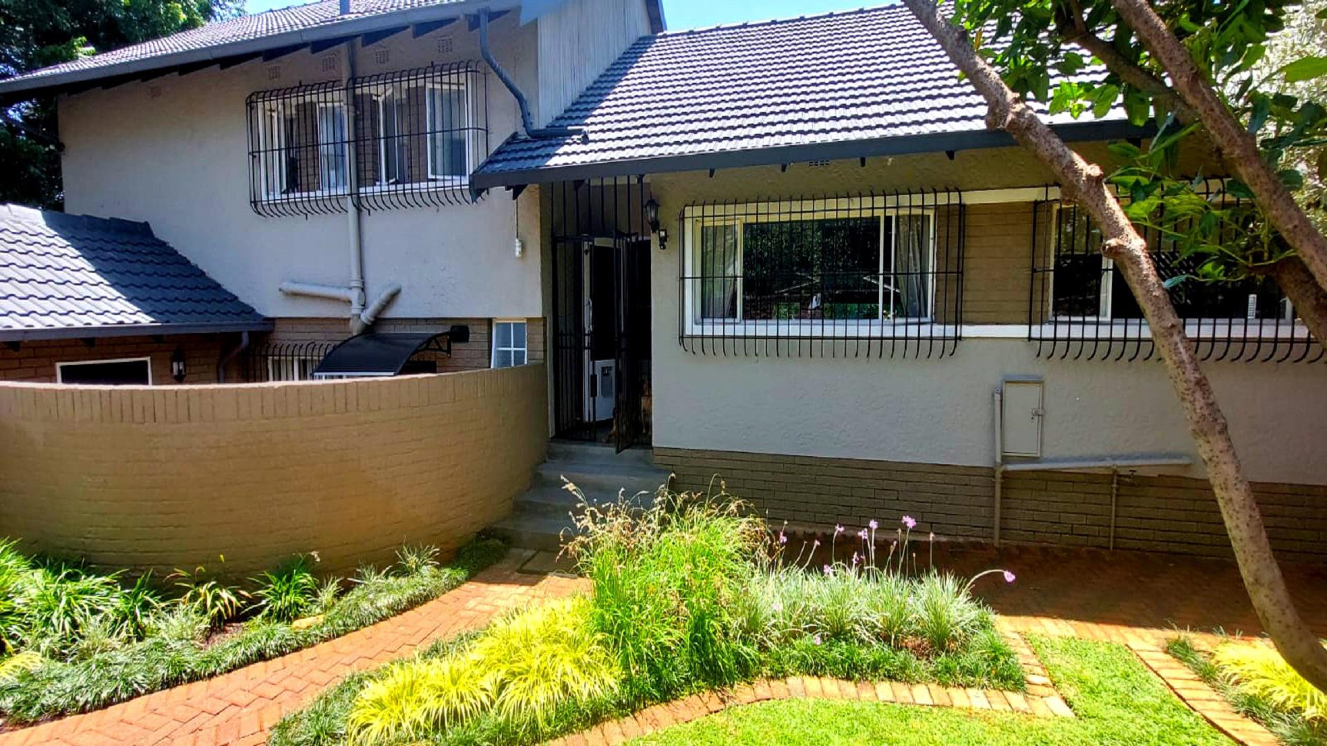 Front View of property in Montgomery Park