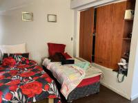 Bed Room 1 of property in Braamfontein