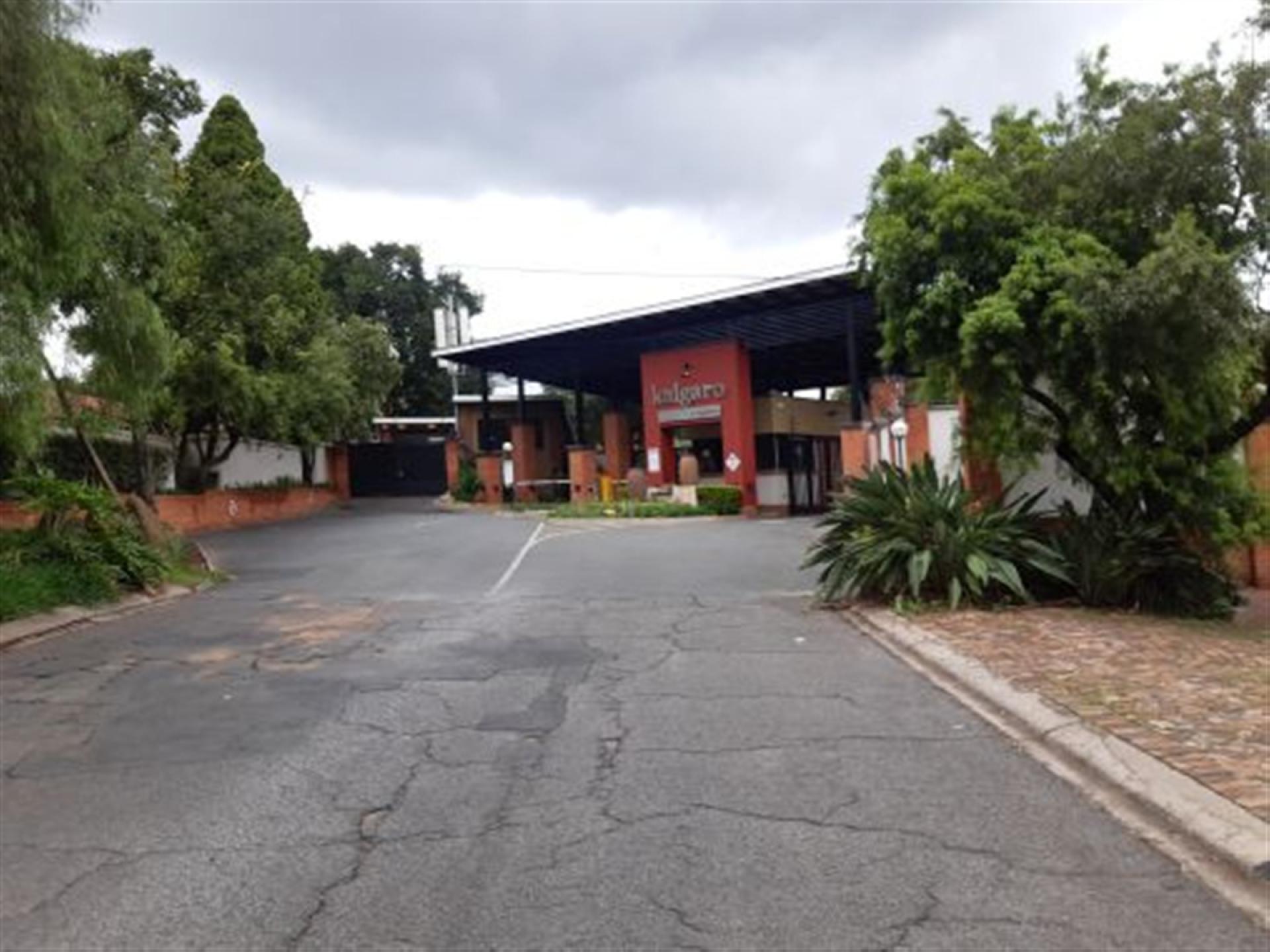 Front View of property in Douglasdale