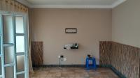 Lounges - 22 square meters of property in Bonela