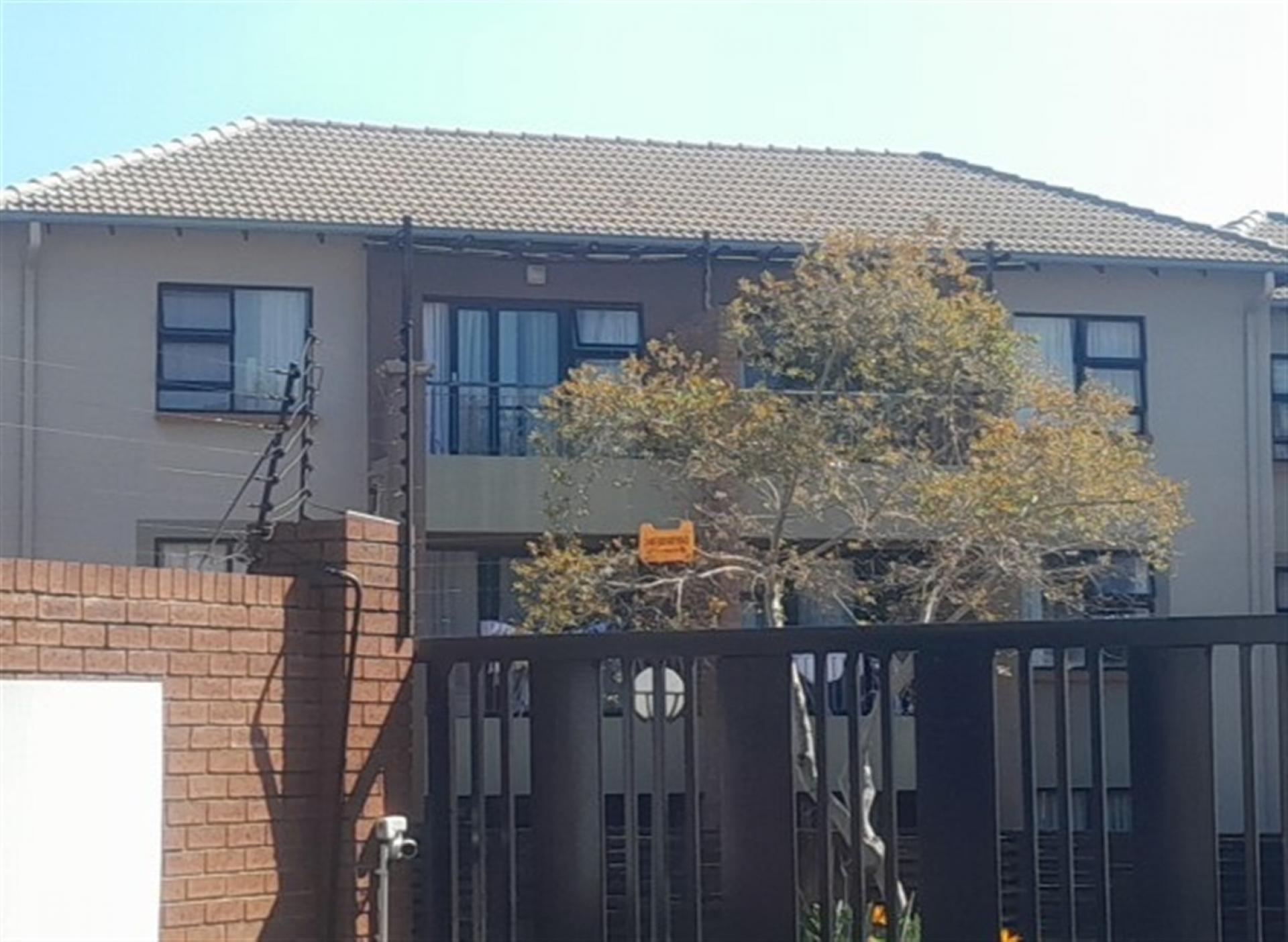 Front View of property in Noordhang