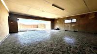 Garage of property in Ermelo