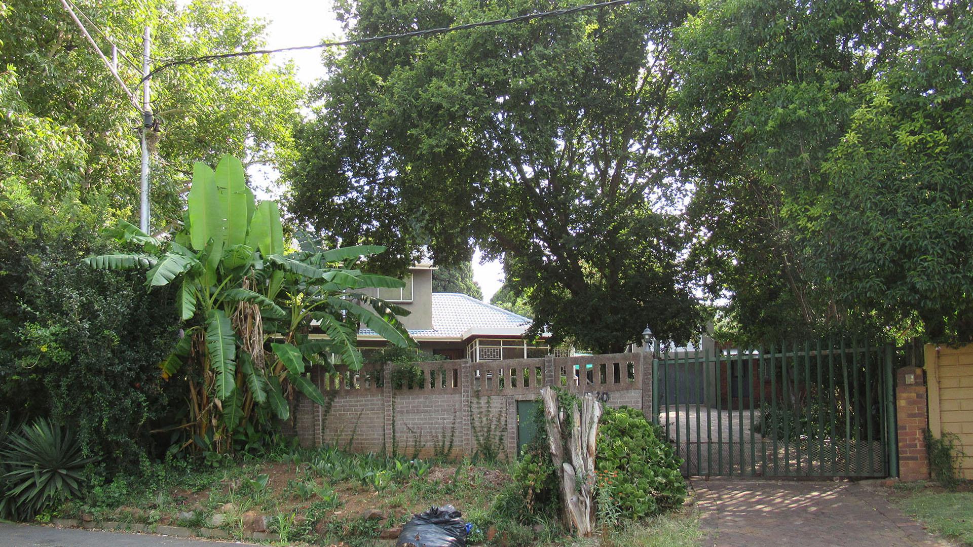 Front View of property in Mondeor