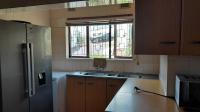 Kitchen - 14 square meters of property in Burlington Heights