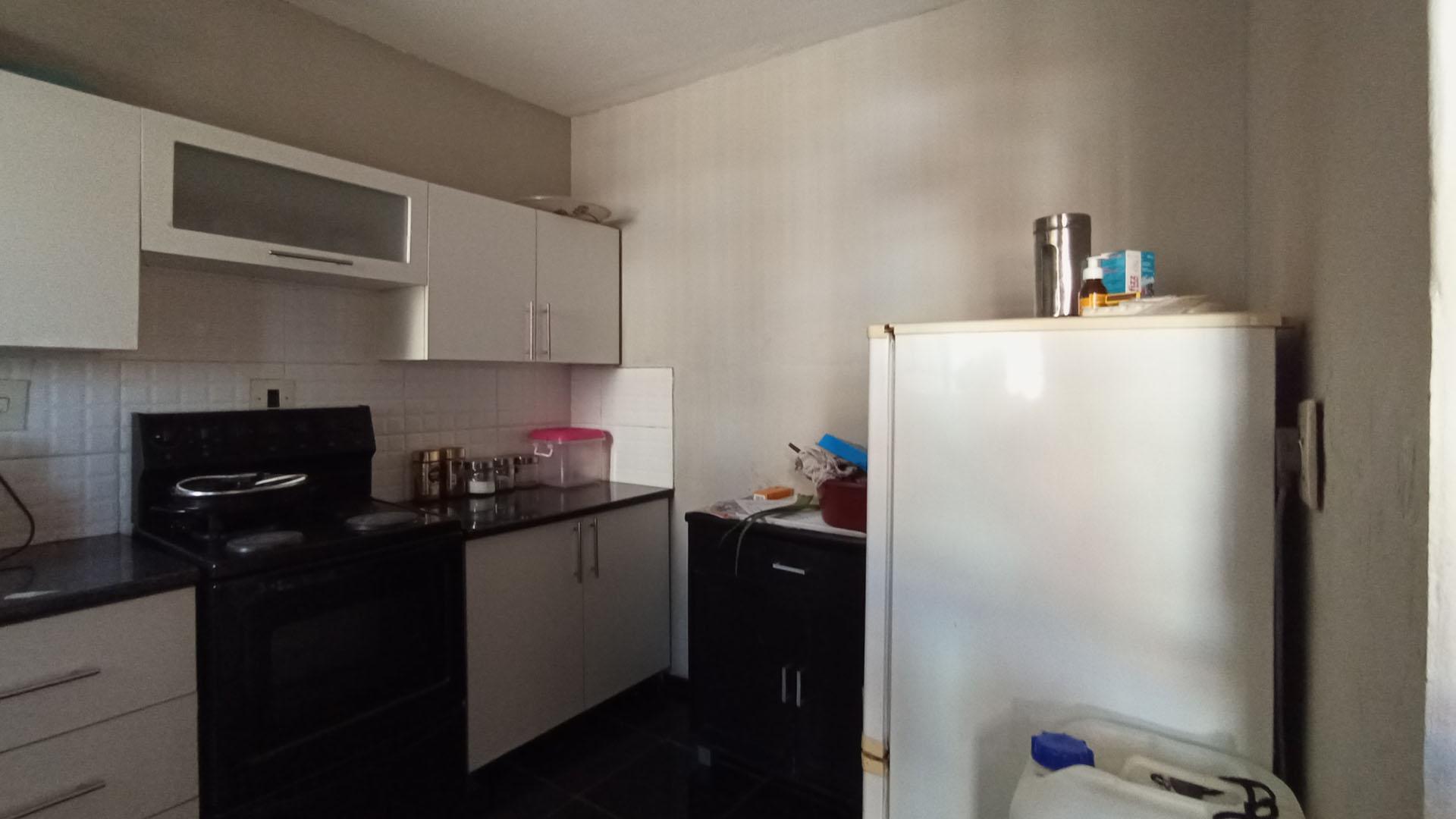 Kitchen - 9 square meters of property in Pretoria Central
