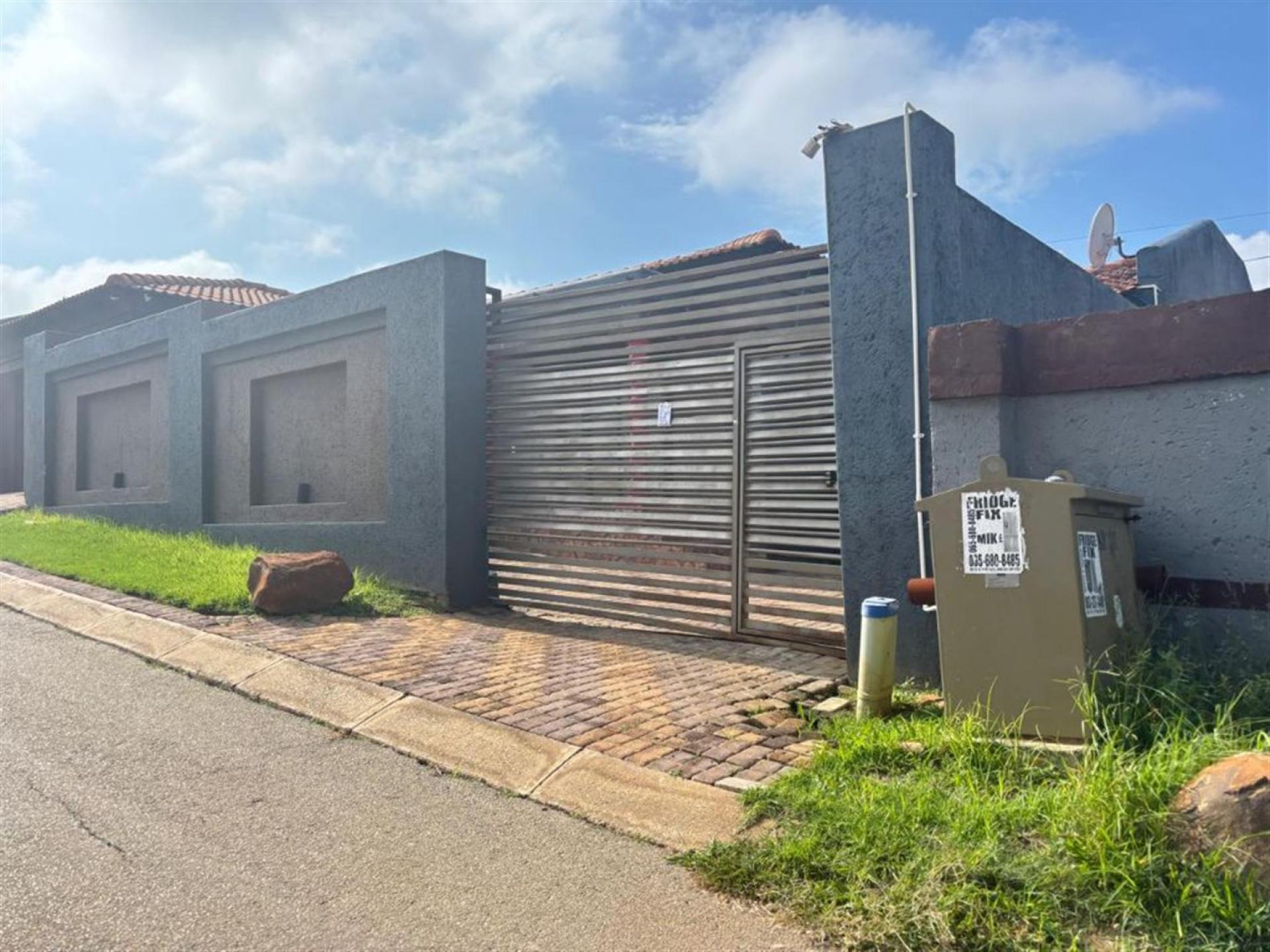Front View of property in Naturena