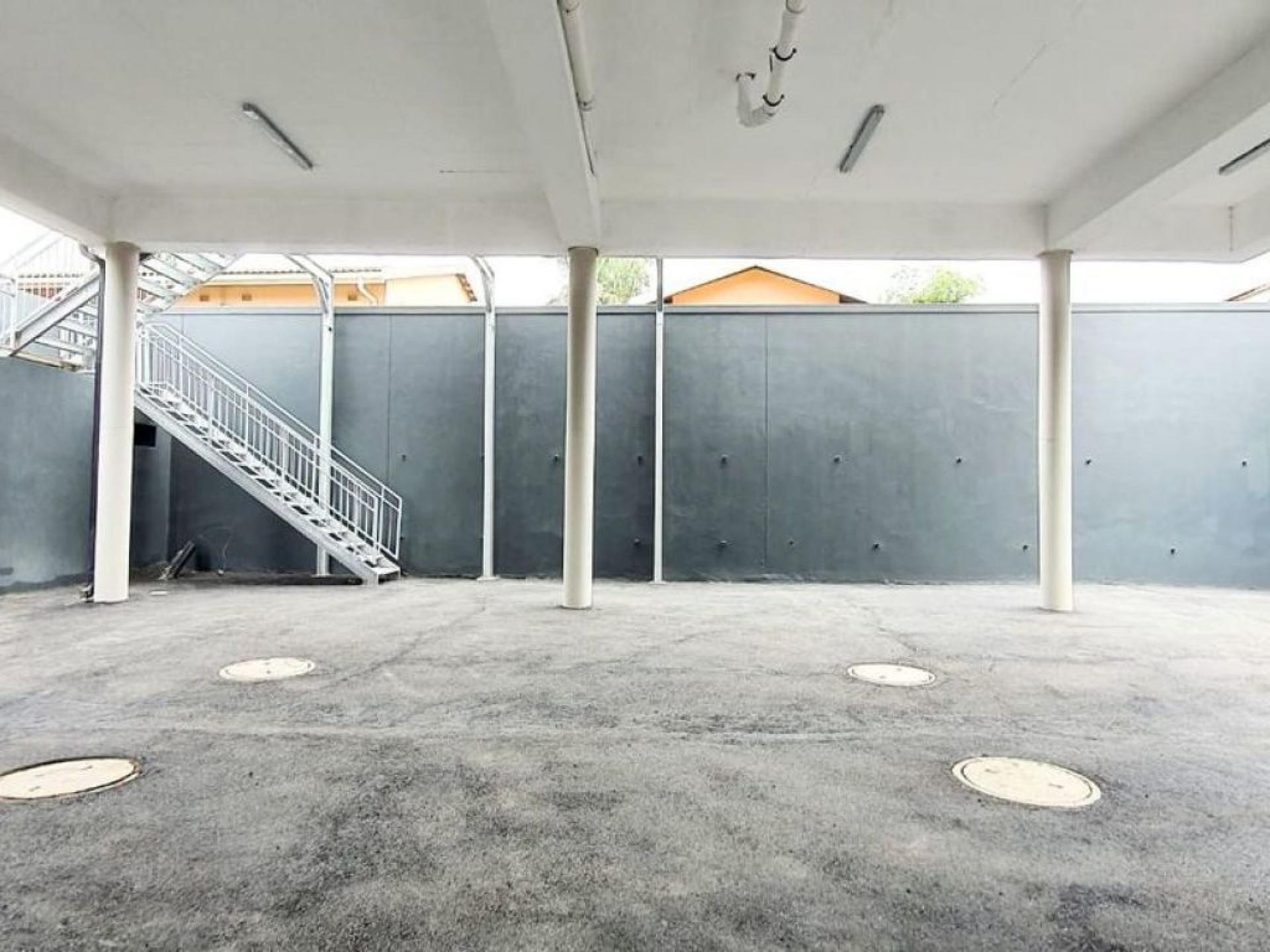  of property in Montclair (Dbn)