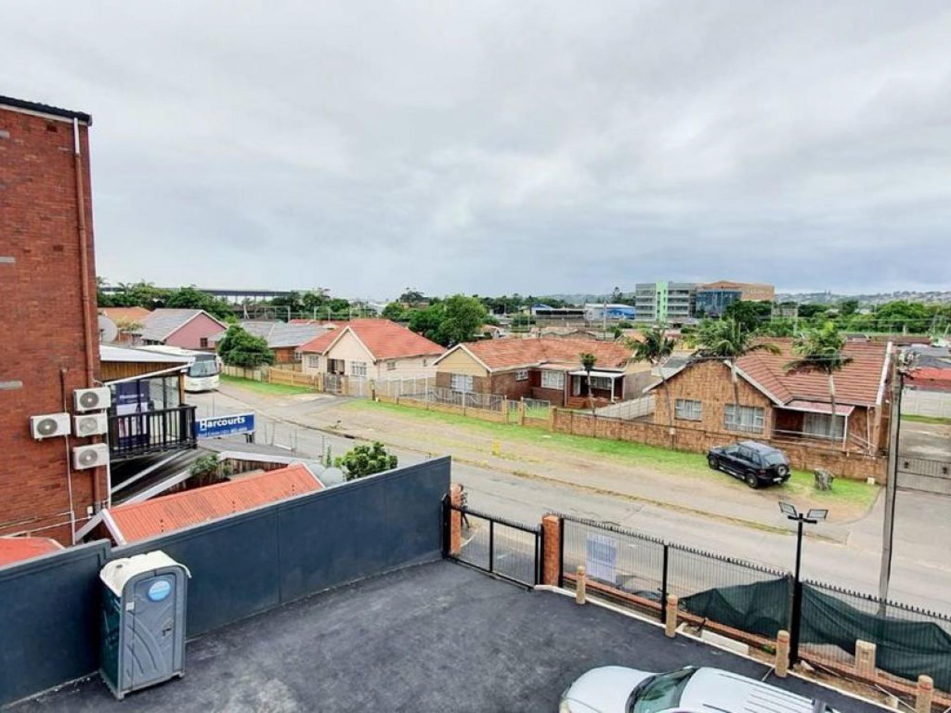  of property in Montclair (Dbn)
