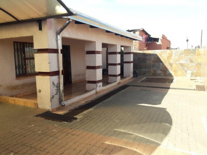 Houses For Sale in Thokoza MyRoof.co.za