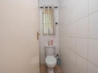 Bathroom 1 - 4 square meters of property in Brackendowns