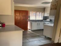 Kitchen - 8 square meters of property in Philip Nel Park