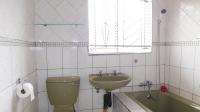 Bathroom 1 - 4 square meters of property in Philip Nel Park