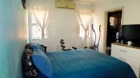 Main Bedroom - 15 square meters of property in Avoca