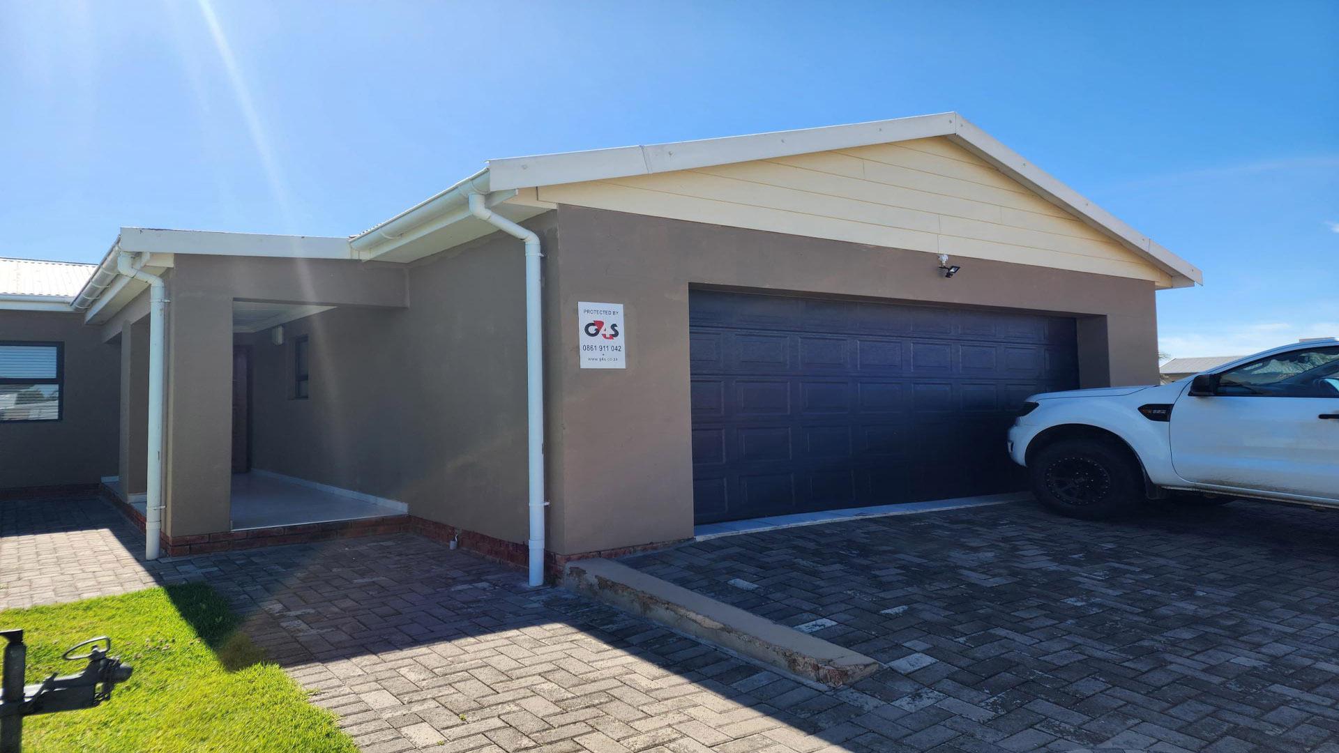 Front View of property in Jeffrey's Bay