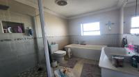 Bathroom 1 of property in Jeffrey's Bay