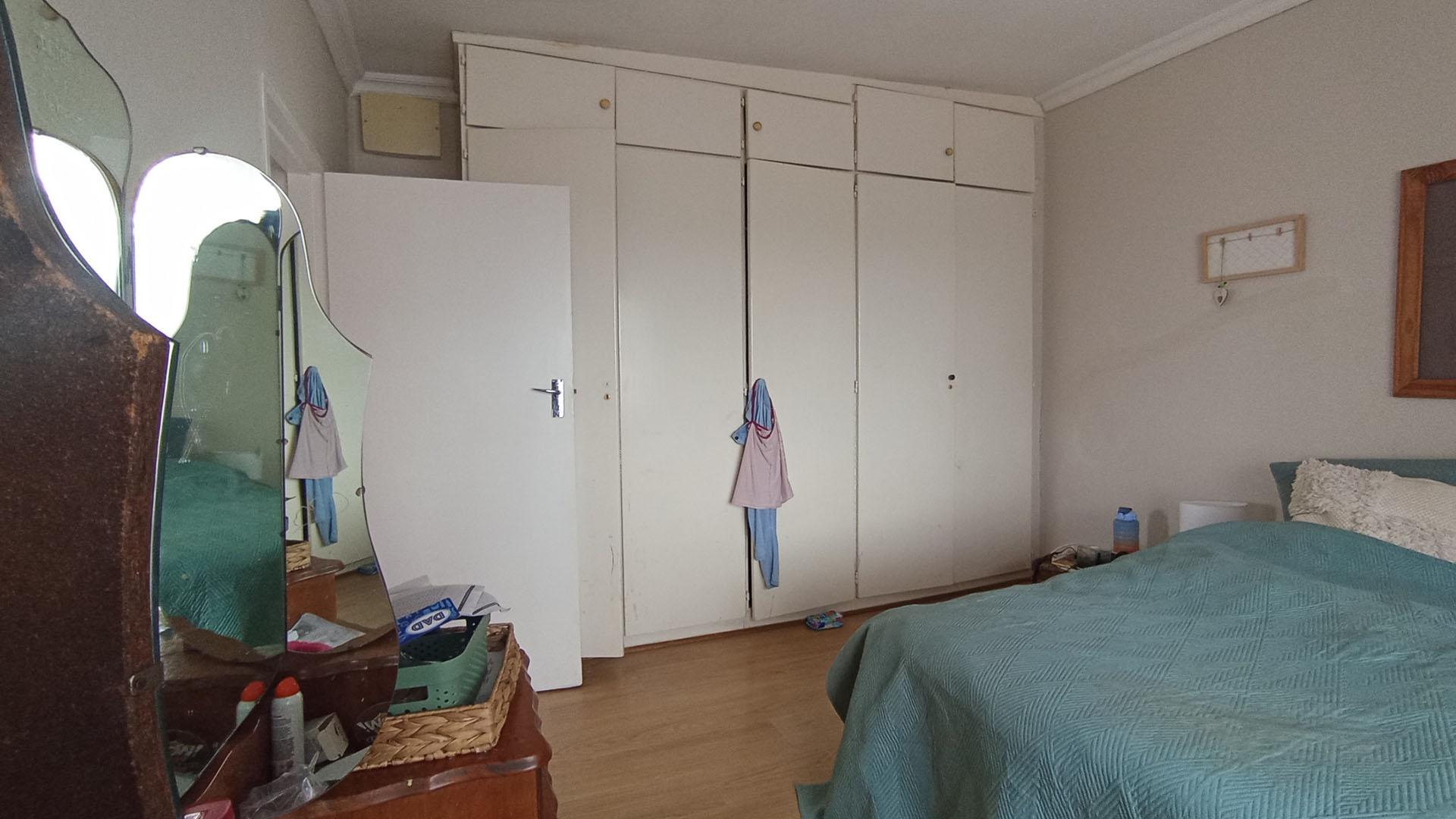 Bed Room 2 - 21 square meters of property in Garsfontein