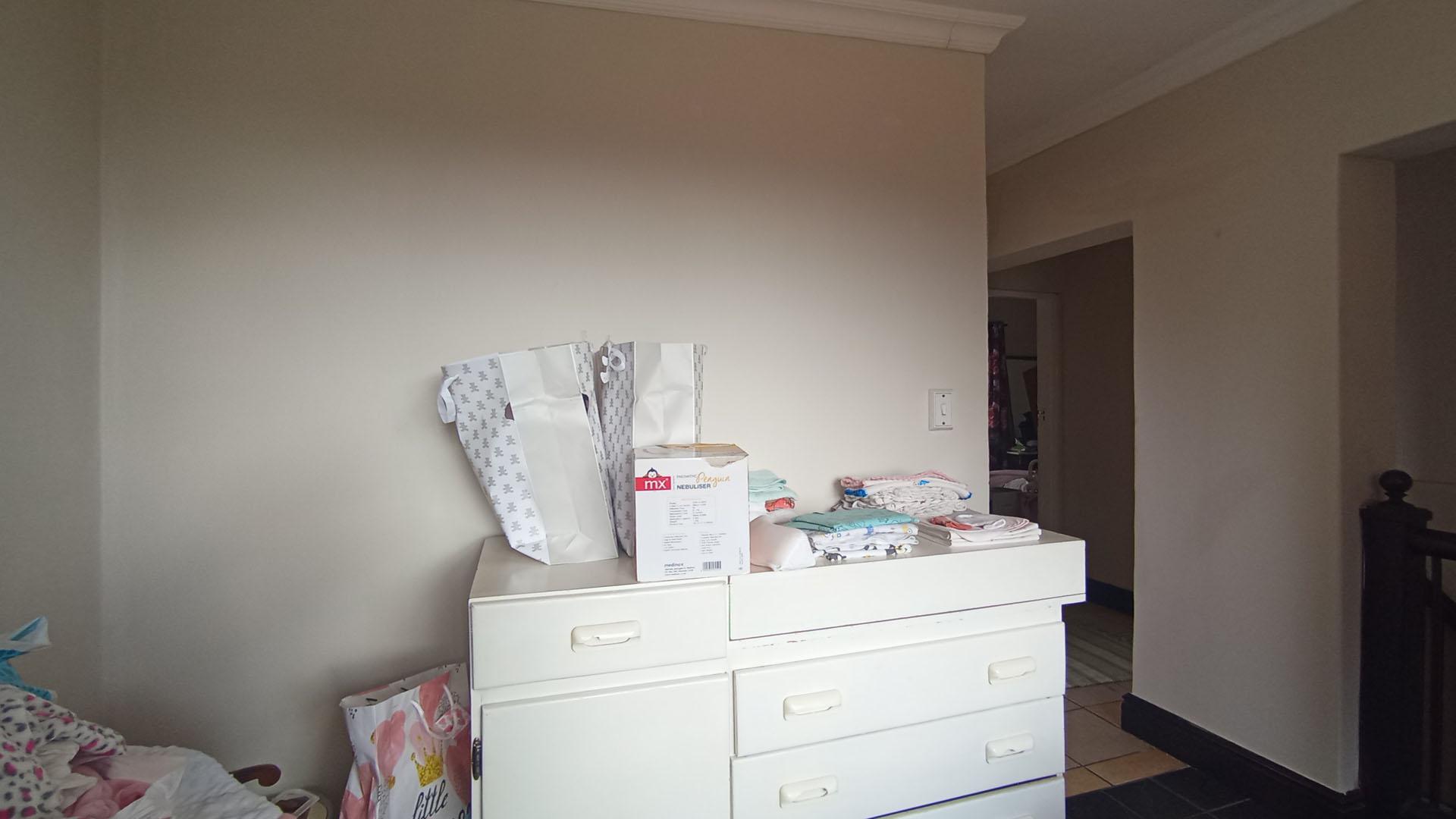 Study - 9 square meters of property in Garsfontein