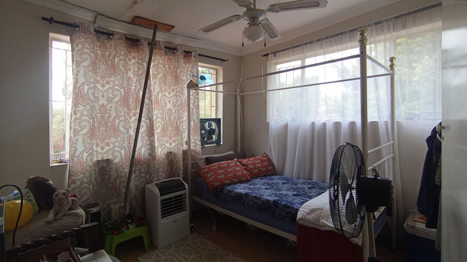 Bed Room 4 - 9 square meters of property in Garsfontein