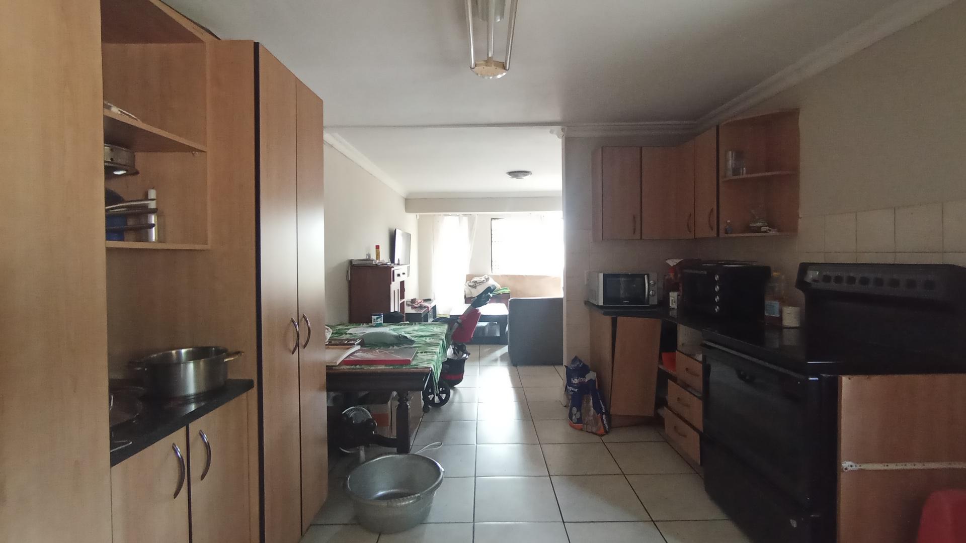 Kitchen - 23 square meters of property in Garsfontein