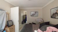 Bed Room 1 - 14 square meters of property in Garsfontein
