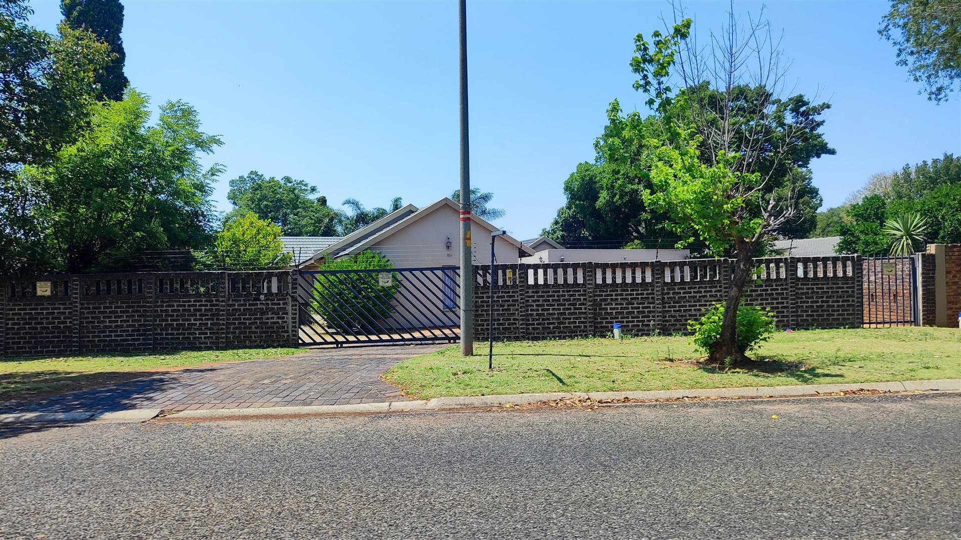 Front View of property in Atlasville