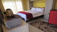 Bed Room 5+ of property in Dobsonville