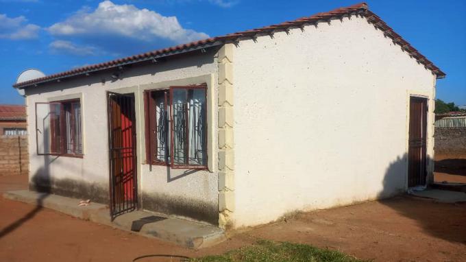 2 Bedroom House for Sale For Sale in Soshanguve - Home Sell - MR562729