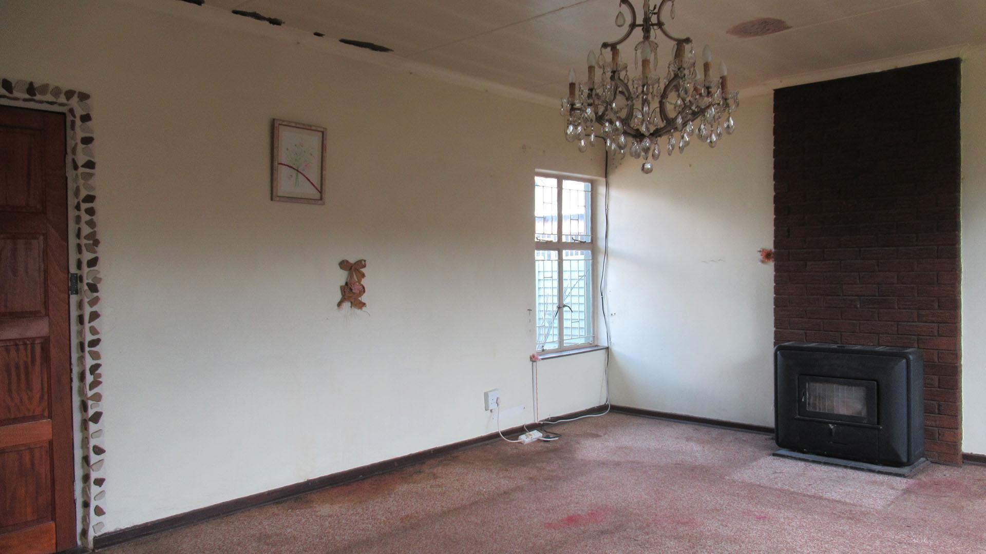 Informal Lounge of property in Vanderbijlpark