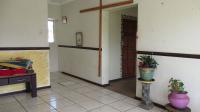 Lounges - 21 square meters of property in Vanderbijlpark