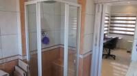 Main Bathroom - 11 square meters of property in Arcon Park