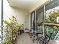 Balcony - 10 square meters of property in Lone Hill