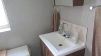 Main Bathroom - 4 square meters of property in Lone Hill
