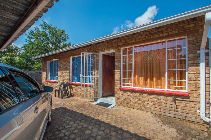 3 Bedroom Simplex for Sale For Sale in Hamberg - MR563190