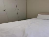 Bed Room 2 - 10 square meters of property in Edenburg - Jhb