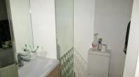 Bathroom 1 - 4 square meters of property in Edenburg - Jhb