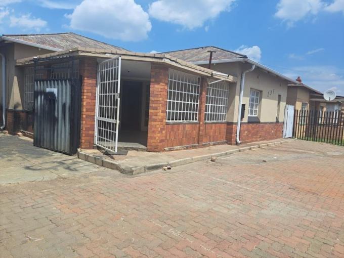 4 Bedroom House for Sale For Sale in Brakpan - MR563499