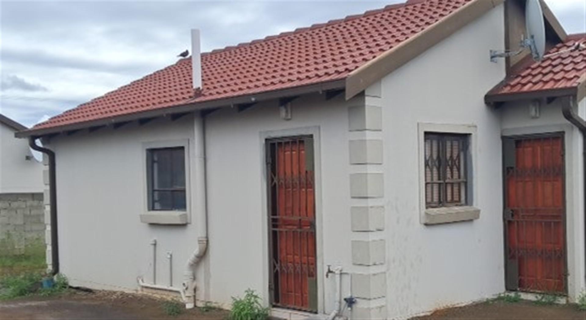 Front View of property in Bloemdustria