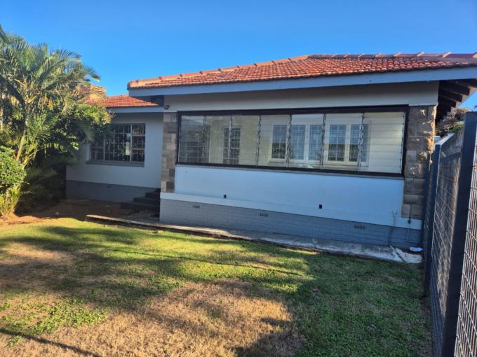 3 Bedroom House to Rent in Bluff - Property to rent - MR563618