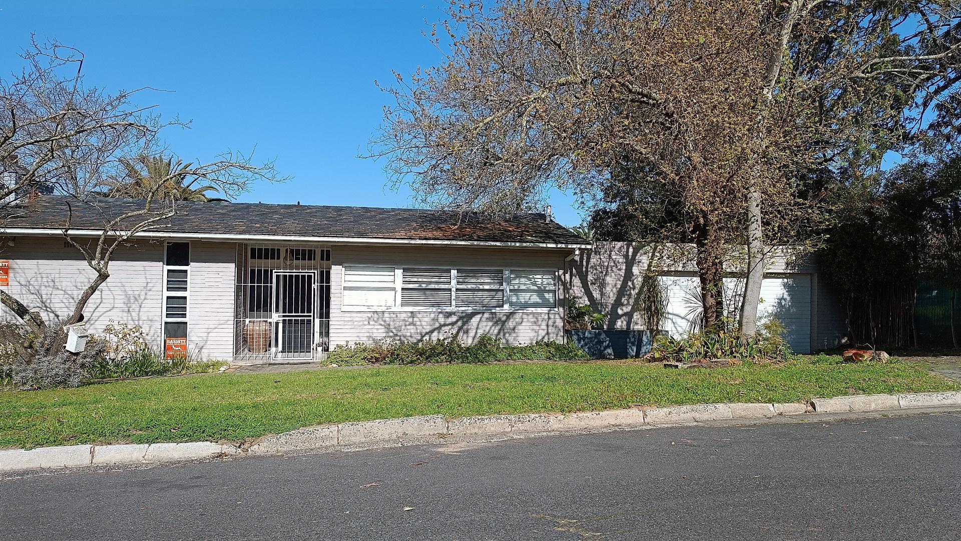 Front View of property in Durbanville  