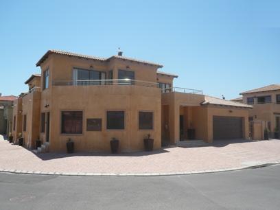 5 Bedroom House for Sale For Sale in Bloubergstrand - Home Sell - MR56365