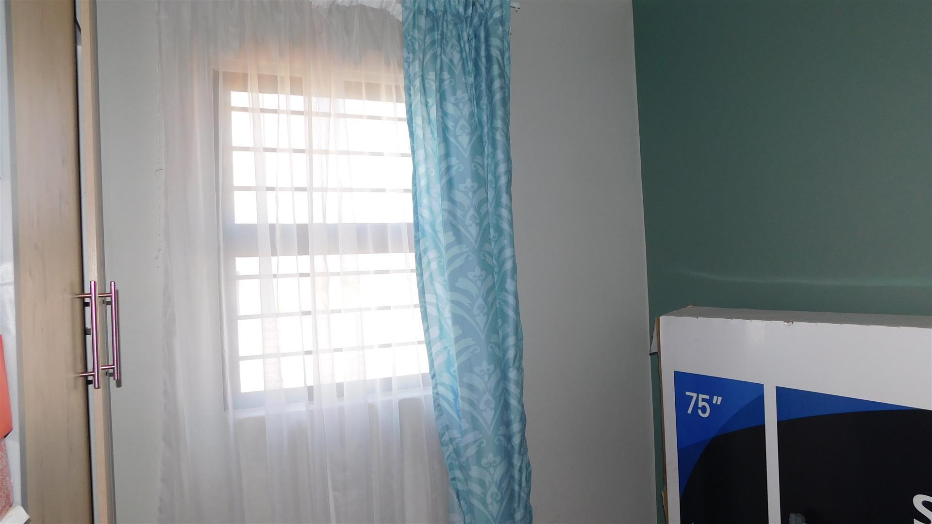 Bed Room 1 - 8 square meters of property in Lotus Gardens