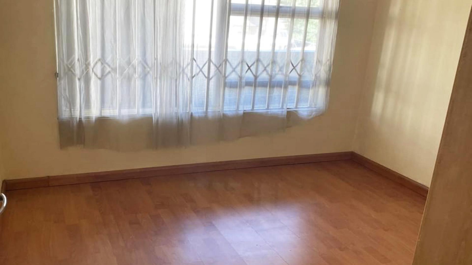 Bed Room 2 of property in Ferndale - JHB