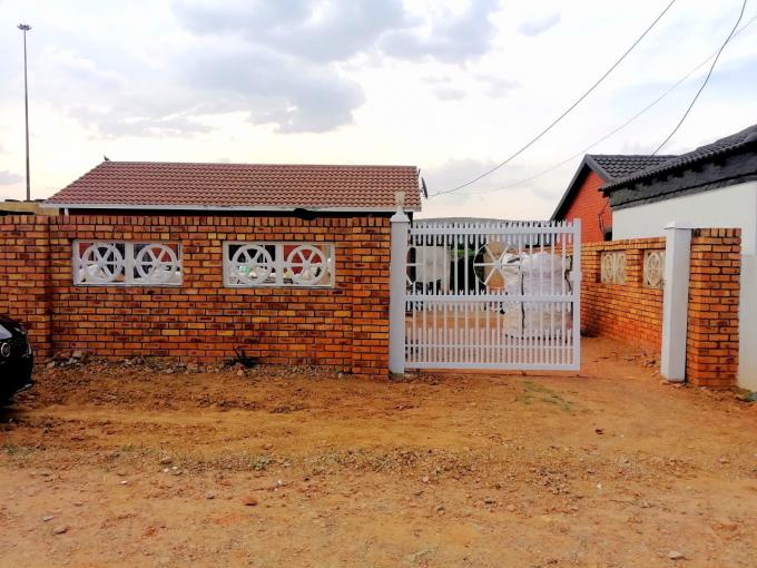 2 Bedroom House for Sale For Sale in Mamelodi - MR564279