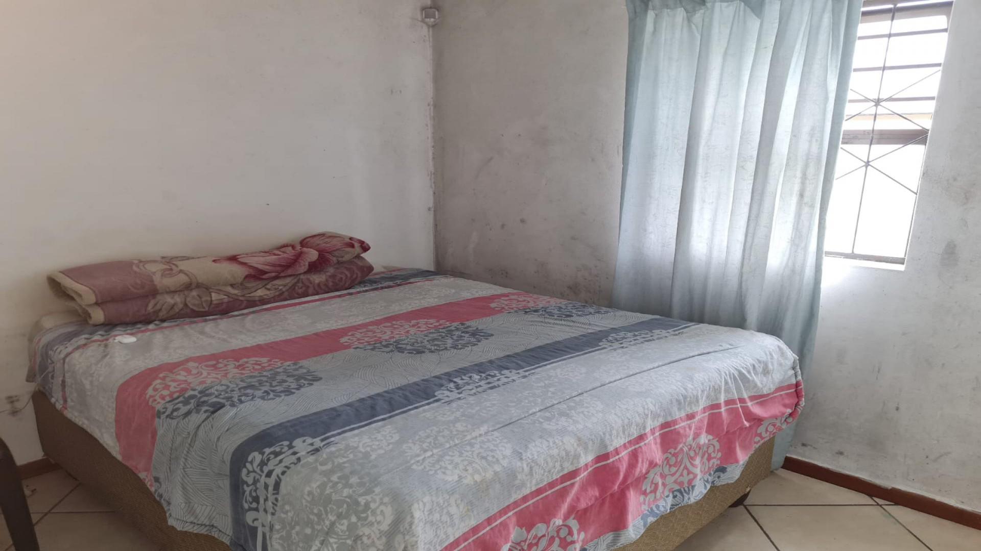 Bed Room 2 of property in Mandalay