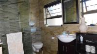Bathroom 1 - 14 square meters of property in Eldoraigne