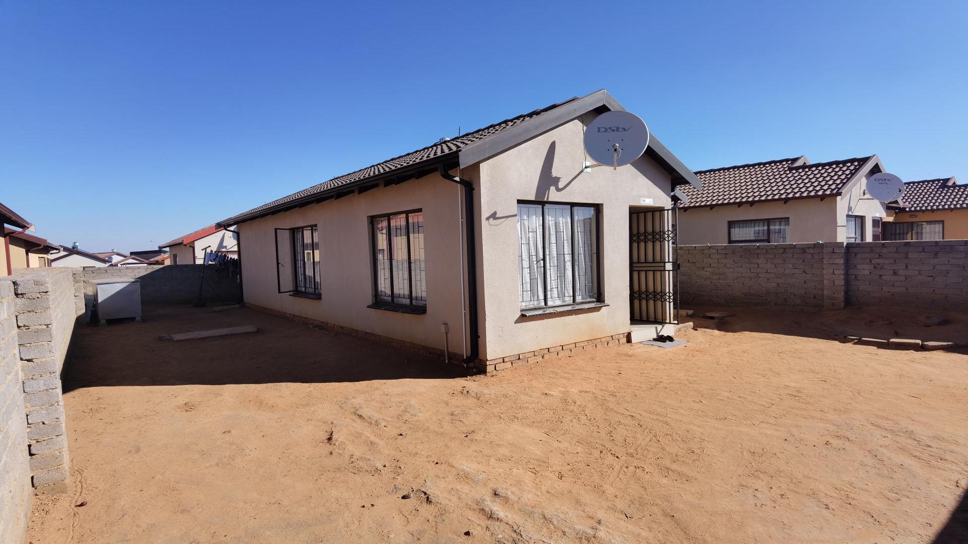 Front View of property in Soshanguve East