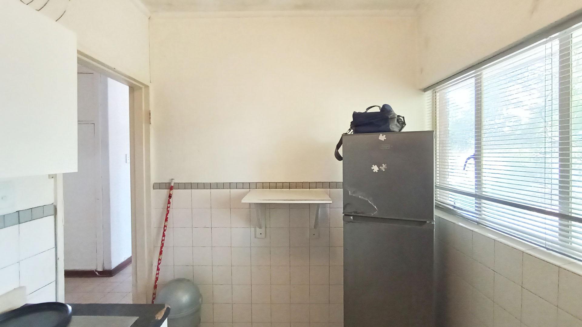 Kitchen - 8 square meters of property in Pinetown 