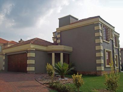 3 Bedroom House for Sale and to Rent For Sale in Glenmarais (Glen Marais) - Private Sale - MR56450