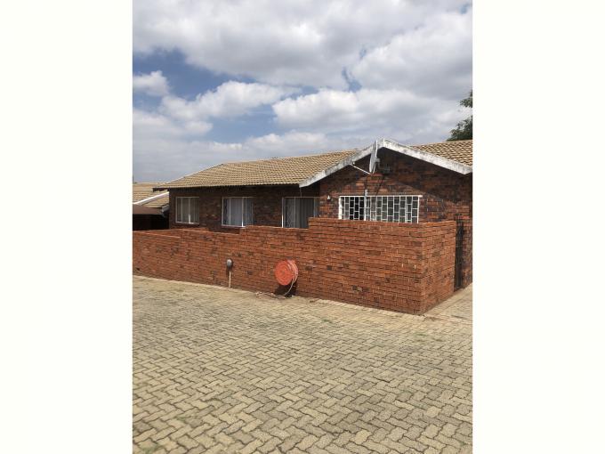 3 Bedroom Simplex for Sale For Sale in Delarey - MR564512